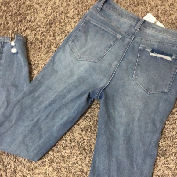 Distressed high rise skinny jeans - Picture 5 of 5